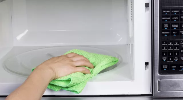 Easy Tips for Cleaning Your Microwave, According to Experts 1
