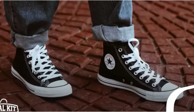 How to Properly Clean Converse Sneakers 1