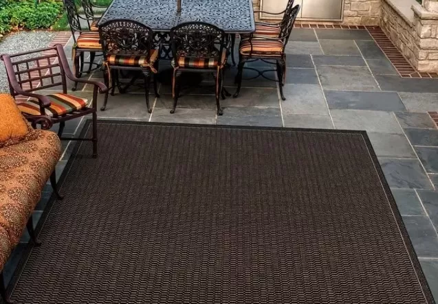 Cleaning Tips for Indoor-Outdoor Carpets 1