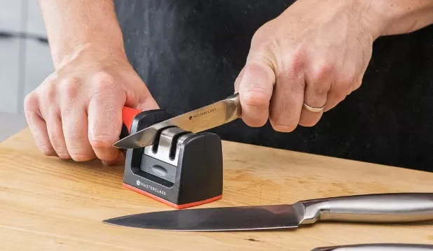 Reviving Dull Knives: 3 Fixes for Precise Cuts 3