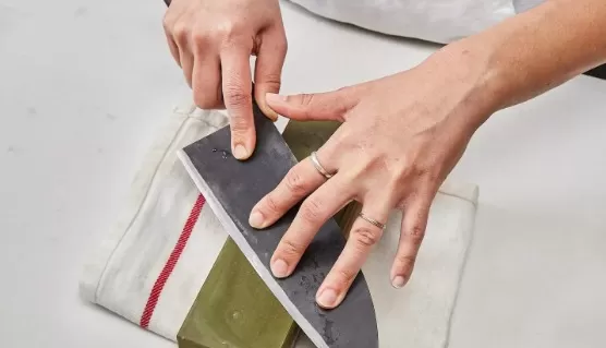 Reviving Dull Knives: 3 Fixes for Precise Cuts 2
