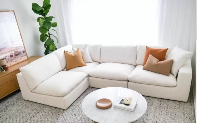 How to Steam Clean Your Couch: 4 Easy Steps 1