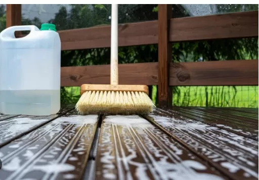 Common DIY Deck Staining Mistakes to Avoid 1