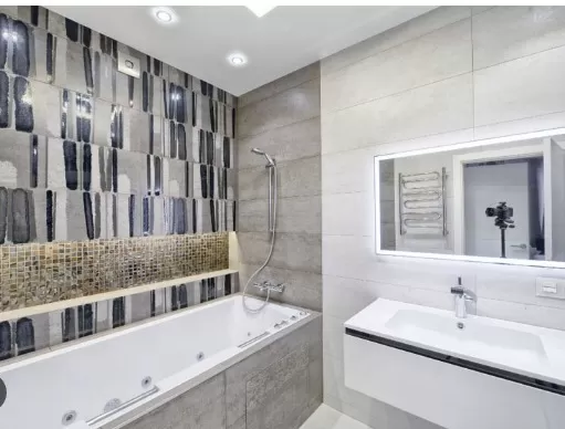 Revitalizing Your Bathroom: Transforming Old into New 5