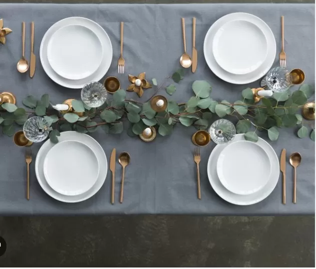 Elevate Your Meal: 12 Stunning Table Décor Ideas 3