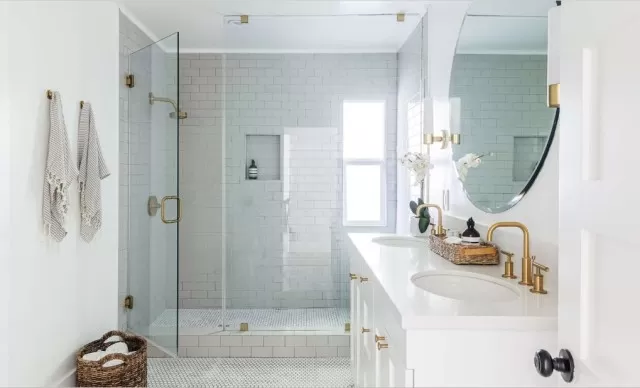 Clean Shower With This Way to Keep Your Bathroom Spotless 5