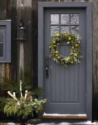 Inviting Front Door Colors: Creating a Warm Welcome 1