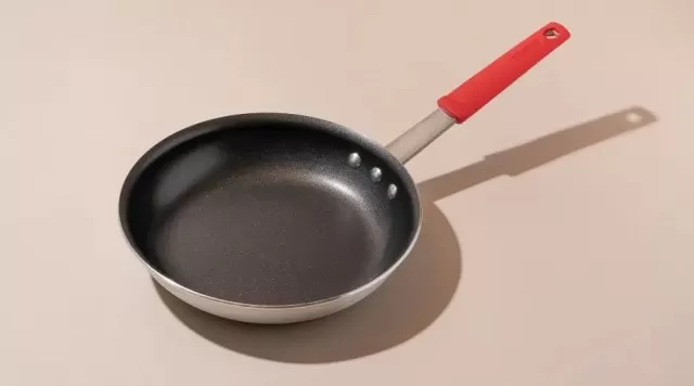 Nonstick Pans: Best Way to Clean to Keep Them Last for Years 1