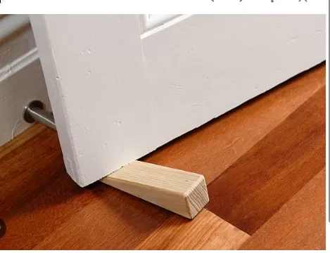 Clever Door Security: 5 Creative Ways to Lock Without a Lock 1