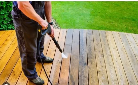 Deck Maintenance: A Guide to Pressure Washing 1