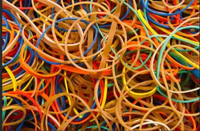 Stretch Your Creativity: 5 Clever Uses for Rubber Bands 3