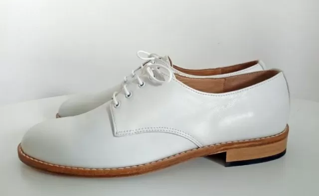 White Shoes With Any Material & Best Tips to Clean 4