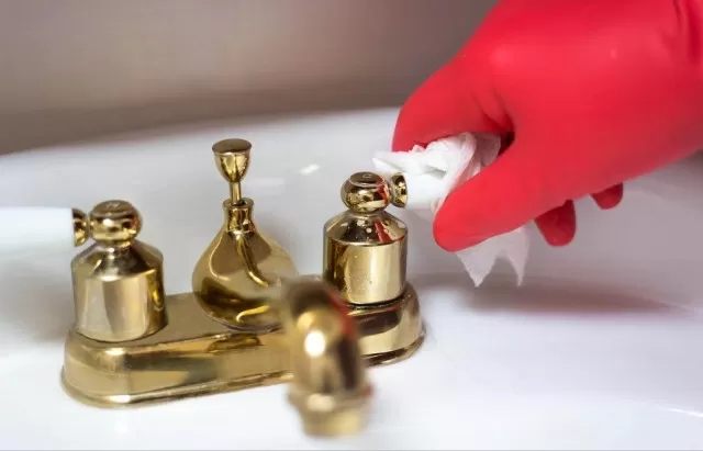 Find the Best Way to Clean Brass to Keep it Shining? Here! 2