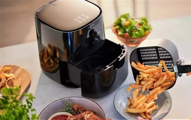 Air Fryer Best Cleaning Guide to Remove Food Stains 2
