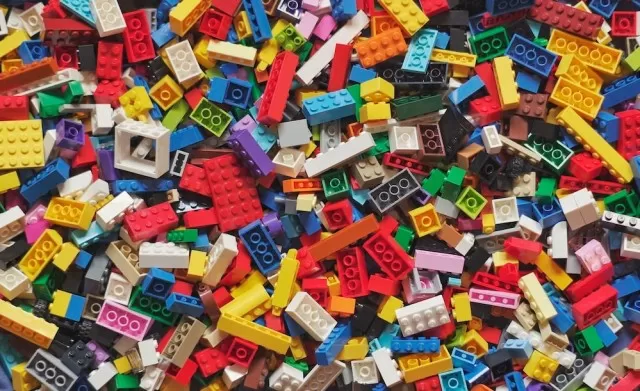 LEGO Bricks: 6 Methods to Organize Them 1
