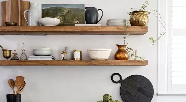Open Kitchen Shelves: 8 Best Tips to Optimize Storage 2