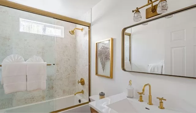 Small Bathroom: 18 Best Ideas To Maximize Every Inch Storage 2