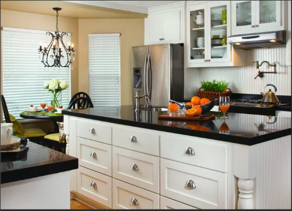 Refacing vs. Replacing Kitchen Cabinets: Which is Best? 1