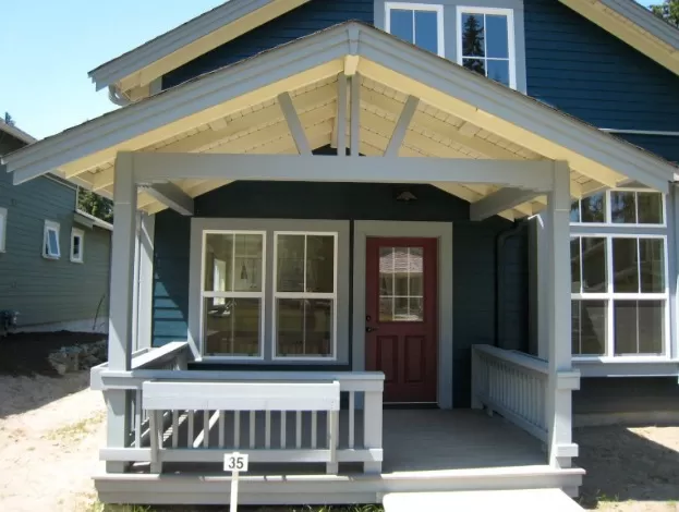 Porch Roof Inspiration: Ideas to Enhance Your Home 3