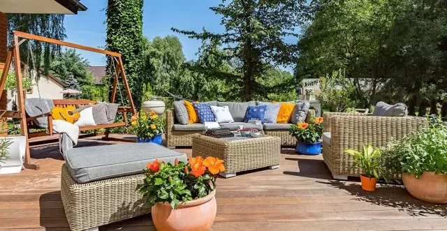 9 Deck Organization Ideas for Outdoor Space 3