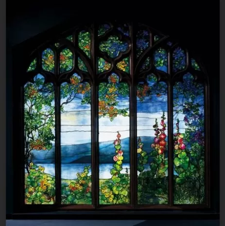 Enchanting Stained-Glass Windows in Vintage Homes 3