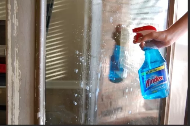 Surprising Uses for Windex You Didn\'t Know About 3