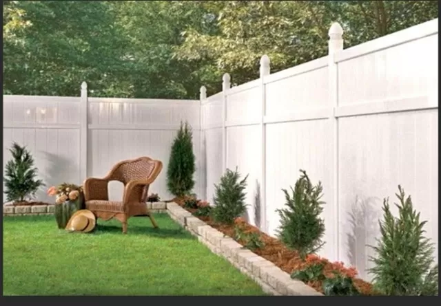 Garden Fence Ideas That Will Complement Any Landscape 5