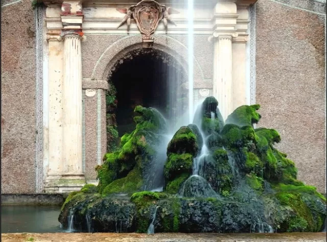 Enhance Your Yard with Beautiful Garden Fountains 1