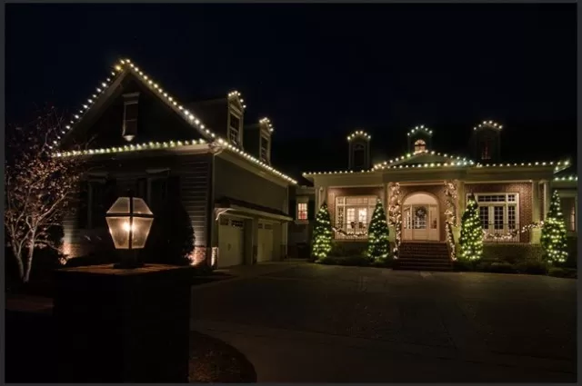 Holiday Lights: Expert Hanging Tips 3
