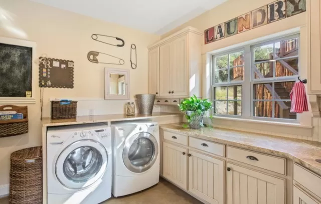Laundry Room Shelf: 5 Best Storage Ideas 5