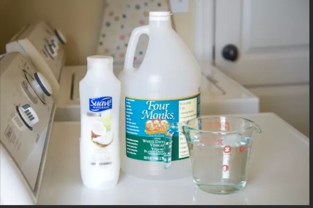 4 Simple Methods to Create Fabric Softener at Home 3