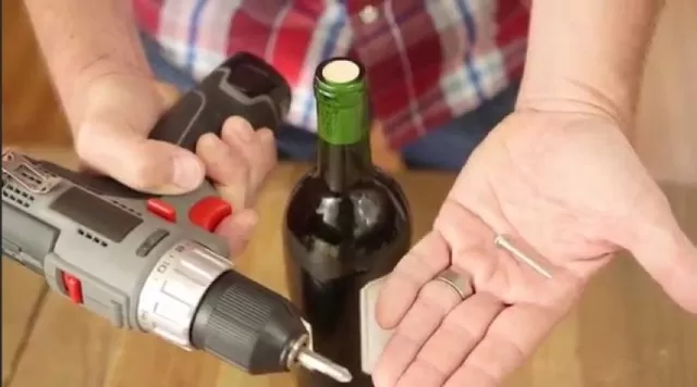 Wine Bottle Opening Hacks Without a Corkscrew 1