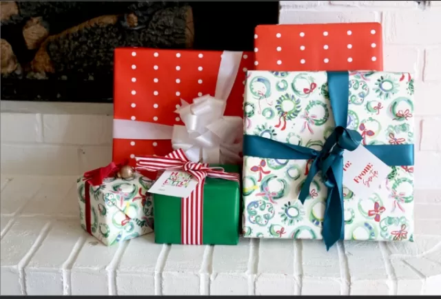 Gift-Wrapping Finesse: Steer Clear of These Common Mistakes 3