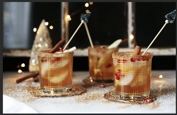 Perfectly Seasoned: Festive Fall Mocktails with a Flair 1