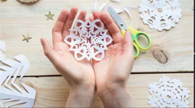 DIY Christmas Decorations for Long-lasting Festivity 5