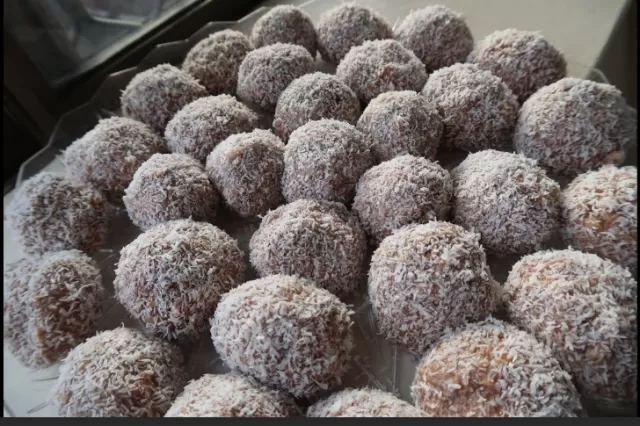 Festive Treats: Noel Nut Balls Recipe 2