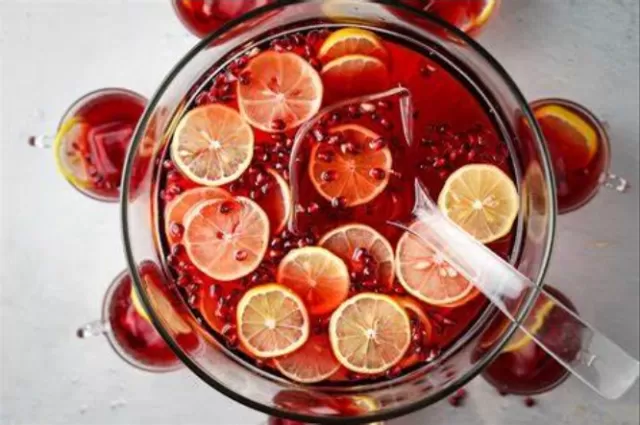 Sparkling New Year\'s Punch Recipes 1