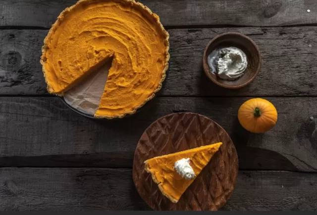 Streamlining Holiday Prep: Freezing Pumpkin Pie Tips 1